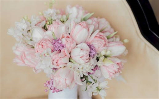 若初名字的美好寓意与文化内涵