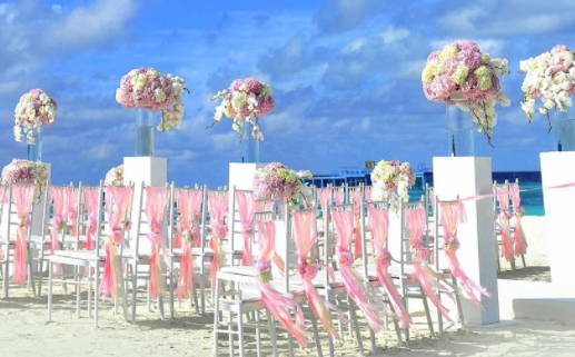 财神爷能放酒柜里吗_财神爷能放酒柜里吗图片